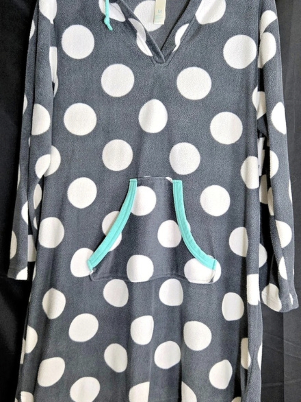 Just Be. Polka Dot Hoodie Robe in Gray & White Size Medium